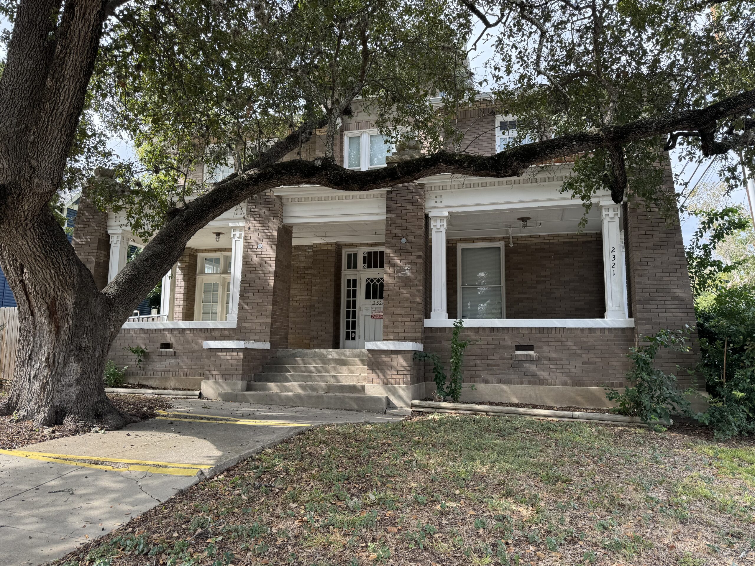 2321 N Main Ave, San Antonio, TX 78212
